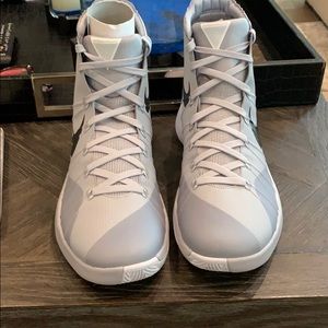 Nike Hyperdunk 2015 Size 14 Grey Black White